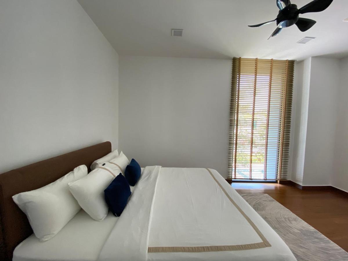 Ikiru 18 Private Saltwater Pool Villa, 3 Ensuite Br, Outdoor Bbq, 5 Mins To Beach Pantai Cenang  Luaran gambar